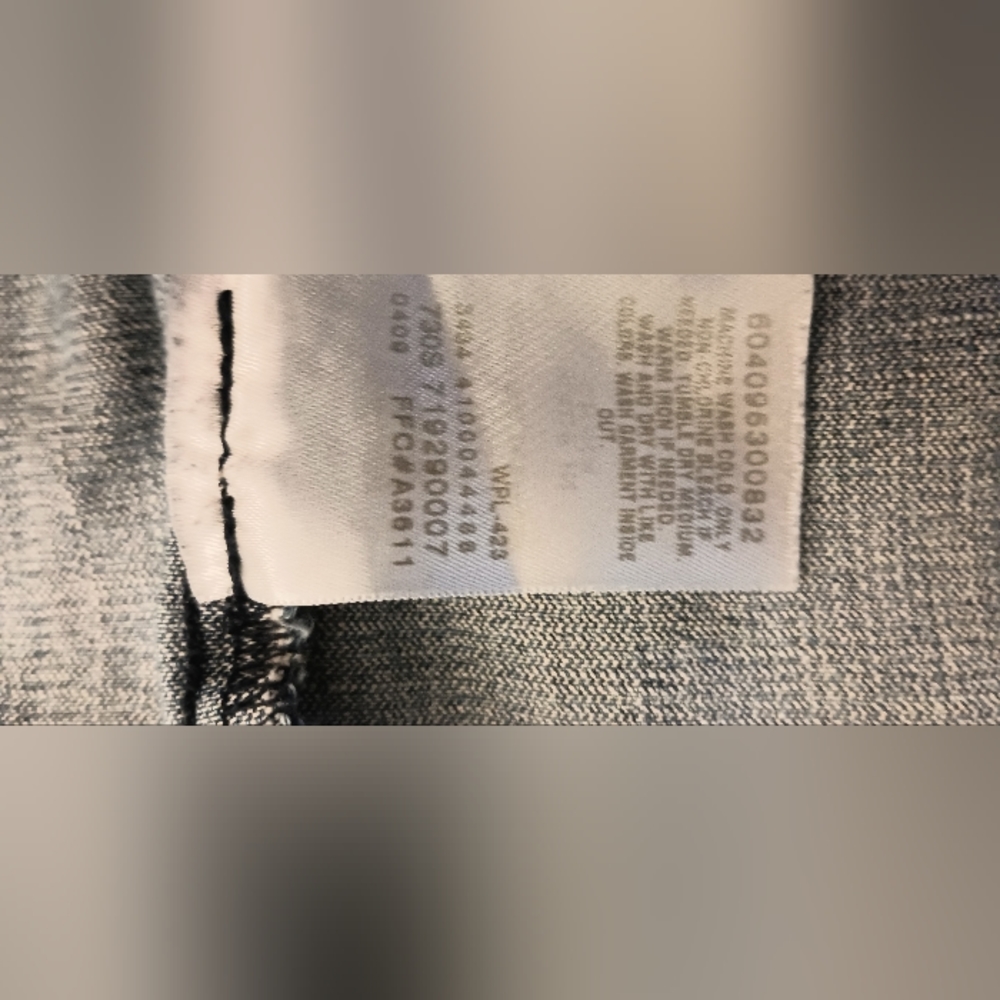Levis denim jacket - Picture 12 of 12